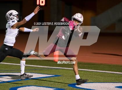 Thumbnail 1 in Flour Bluff vs. Winn (UIL 5A Area Playoffs) photogallery.