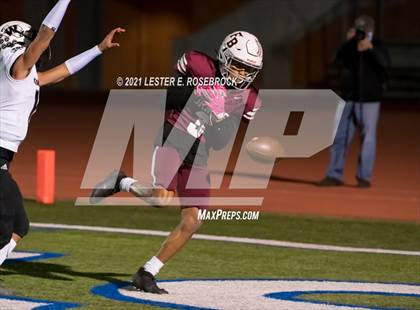 Thumbnail 2 in Flour Bluff vs. Winn (UIL 5A Area Playoffs) photogallery.