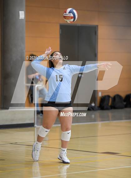 Thumbnail 3 in Bishop McLaughlin Catholic vs Hagerty (Nike Tournament of Champions)  photogallery.