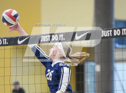 Thumbnail 2 in Bishop McLaughlin Catholic vs Hagerty (Nike Tournament of Champions)  photogallery.
