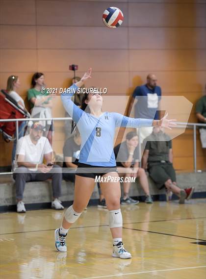 Thumbnail 3 in Bishop McLaughlin Catholic vs Hagerty (Nike Tournament of Champions)  photogallery.