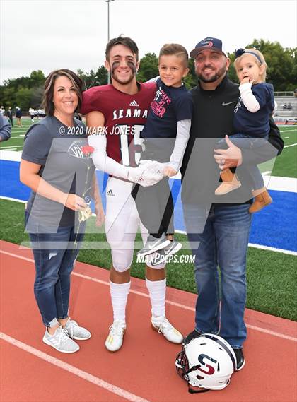 Thumbnail 1 in Seaman (2020 Seniors) photogallery.