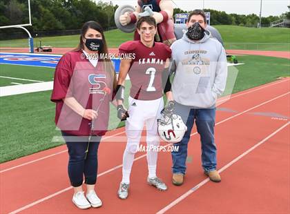 Thumbnail 1 in Seaman (2020 Seniors) photogallery.
