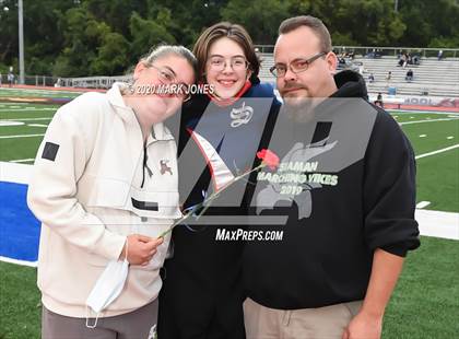 Thumbnail 3 in Seaman (2020 Seniors) photogallery.