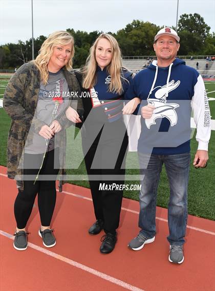 Thumbnail 2 in Seaman (2020 Seniors) photogallery.