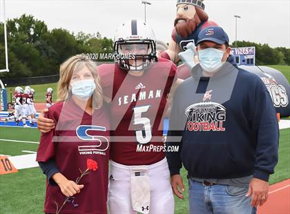 Thumbnail 1 in Seaman (2020 Seniors) photogallery.