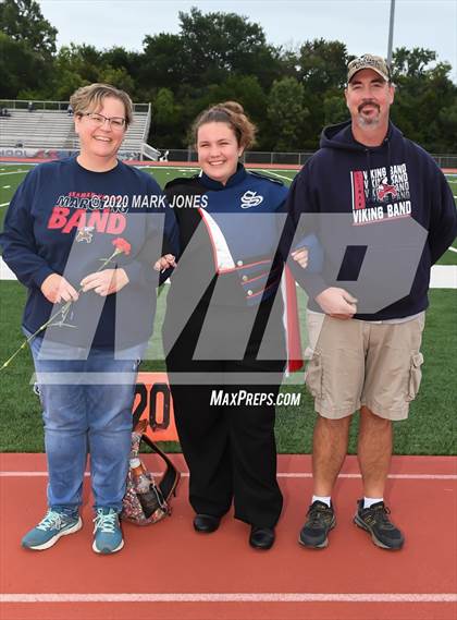 Thumbnail 1 in Seaman (2020 Seniors) photogallery.