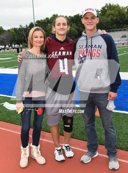 Thumbnail 1 in Seaman (2020 Seniors) photogallery.
