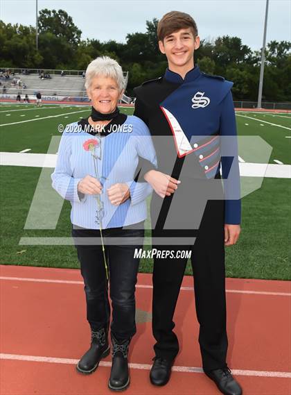 Thumbnail 1 in Seaman (2020 Seniors) photogallery.