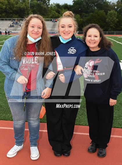 Thumbnail 2 in Seaman (2020 Seniors) photogallery.