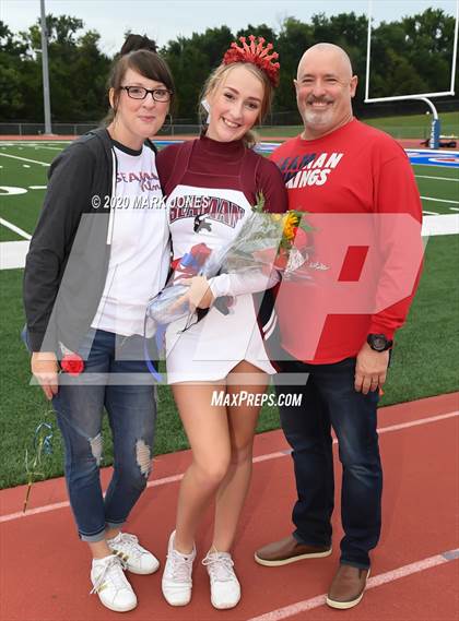 Thumbnail 2 in Seaman (2020 Seniors) photogallery.