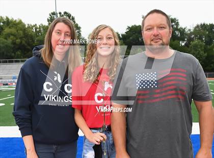 Thumbnail 2 in Seaman (2020 Seniors) photogallery.