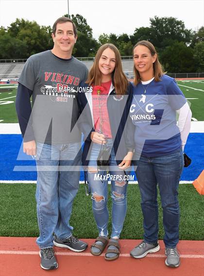Thumbnail 3 in Seaman (2020 Seniors) photogallery.