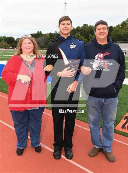Thumbnail 3 in Seaman (2020 Seniors) photogallery.