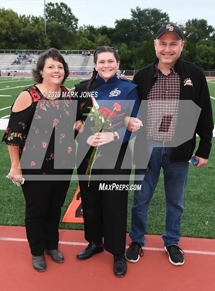 Thumbnail 3 in Seaman (2020 Seniors) photogallery.