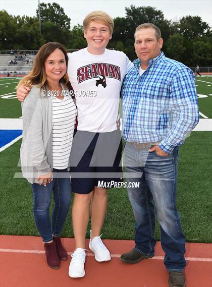Thumbnail 2 in Seaman (2020 Seniors) photogallery.