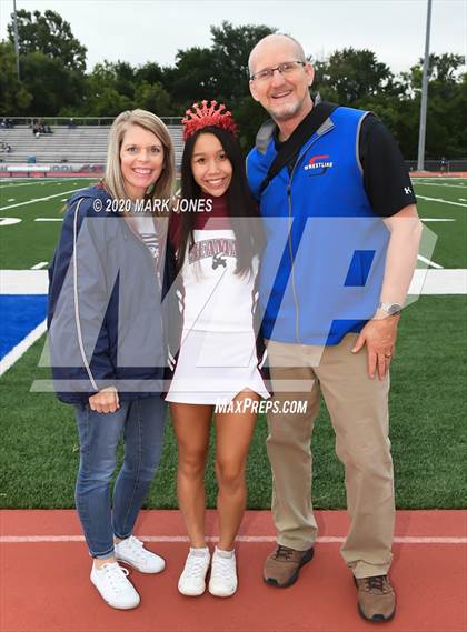 Thumbnail 1 in Seaman (2020 Seniors) photogallery.