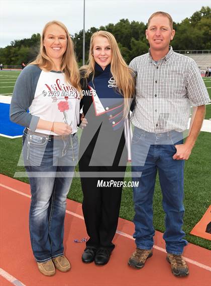 Thumbnail 1 in Seaman (2020 Seniors) photogallery.