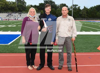 Thumbnail 1 in Seaman (2020 Seniors) photogallery.