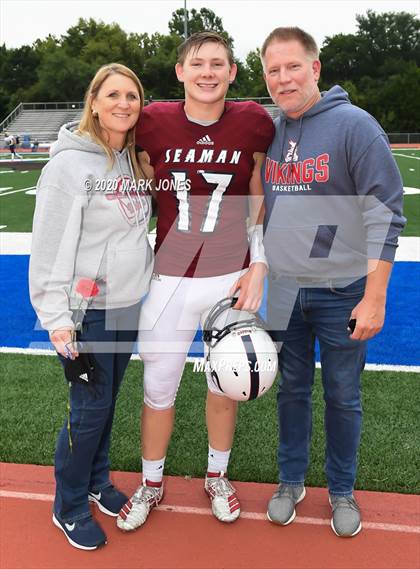 Thumbnail 2 in Seaman (2020 Seniors) photogallery.