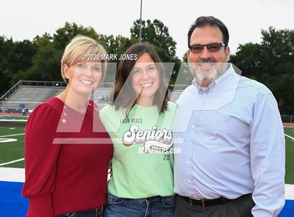 Thumbnail 2 in Seaman (2020 Seniors) photogallery.