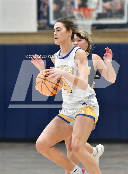Thumbnail 3 in Gridley vs. Sutter (Sutter Tournament) photogallery.