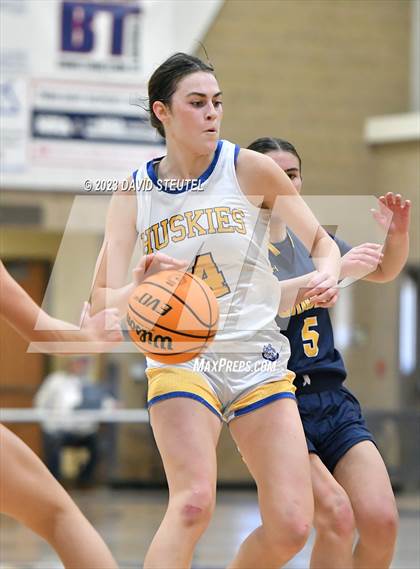 Thumbnail 1 in Gridley vs. Sutter (Sutter Tournament) photogallery.