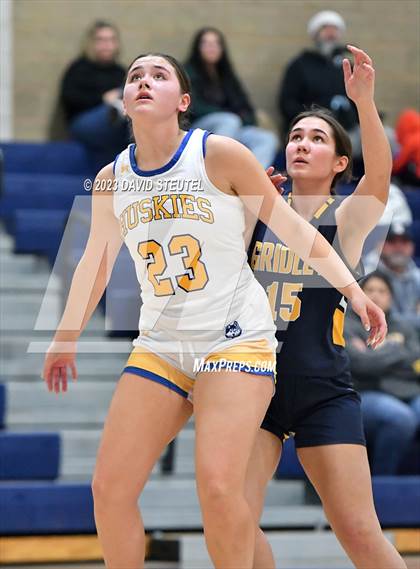 Thumbnail 1 in Gridley vs. Sutter (Sutter Tournament) photogallery.