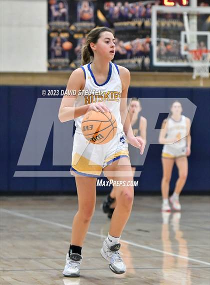 Thumbnail 3 in Gridley vs. Sutter (Sutter Tournament) photogallery.