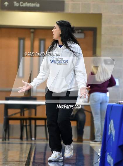 Thumbnail 3 in Gridley vs. Sutter (Sutter Tournament) photogallery.