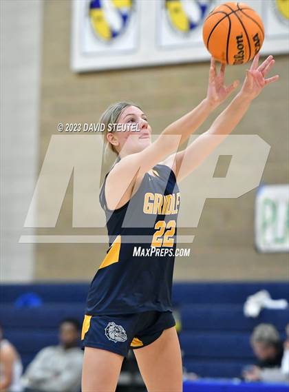 Thumbnail 2 in Gridley vs. Sutter (Sutter Tournament) photogallery.