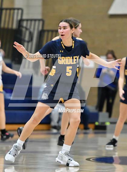 Thumbnail 2 in Gridley vs. Sutter (Sutter Tournament) photogallery.
