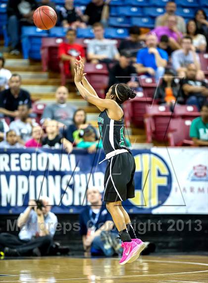 Thumbnail 3 in St. Mary's vs. Bishop O'Dowd (CIF NorCal Regional Open Division Final) photogallery.