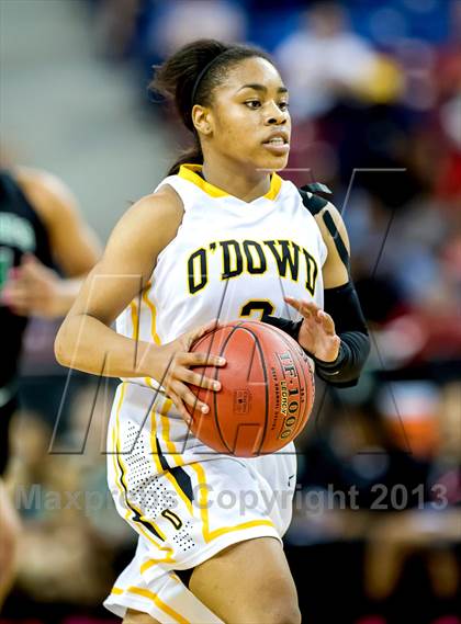 Thumbnail 2 in St. Mary's vs. Bishop O'Dowd (CIF NorCal Regional Open Division Final) photogallery.