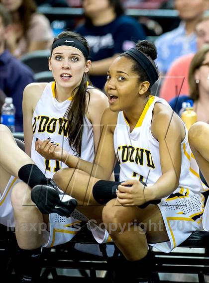 Thumbnail 2 in St. Mary's vs. Bishop O'Dowd (CIF NorCal Regional Open Division Final) photogallery.