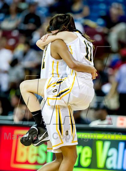 Thumbnail 1 in St. Mary's vs. Bishop O'Dowd (CIF NorCal Regional Open Division Final) photogallery.