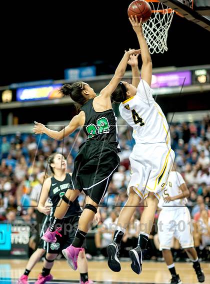 Thumbnail 2 in St. Mary's vs. Bishop O'Dowd (CIF NorCal Regional Open Division Final) photogallery.