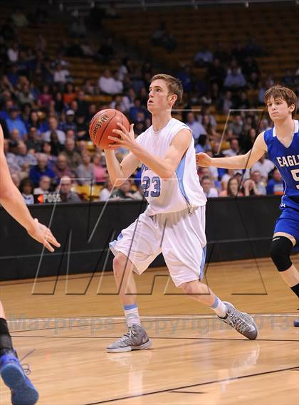 Thumbnail 2 in Broomfield vs. Valor Christian (CHSAA 4A Final Four) photogallery.