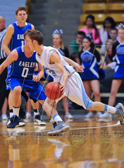 Thumbnail 3 in Broomfield vs. Valor Christian (CHSAA 4A Final Four) photogallery.