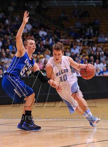 Thumbnail 2 in Broomfield vs. Valor Christian (CHSAA 4A Final Four) photogallery.