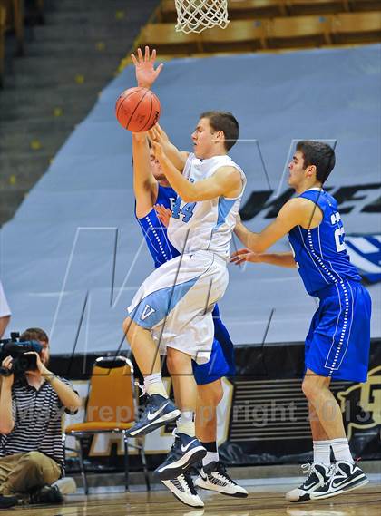 Thumbnail 2 in Broomfield vs. Valor Christian (CHSAA 4A Final Four) photogallery.