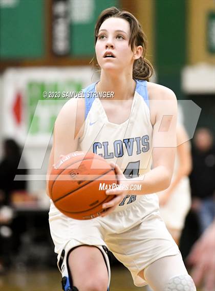 Thumbnail 3 in Bishop Gorman vs. Clovis North (MLK Showcase) photogallery.
