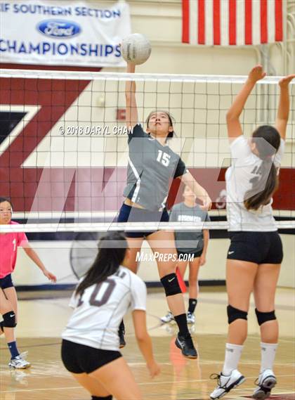 Thumbnail 3 in Alhambra @ Rosemead photogallery.