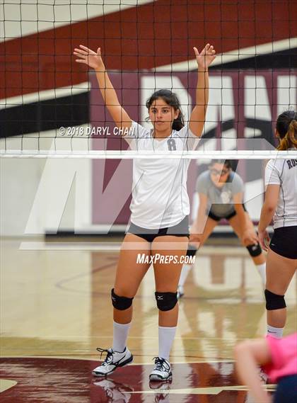 Thumbnail 1 in Alhambra @ Rosemead photogallery.