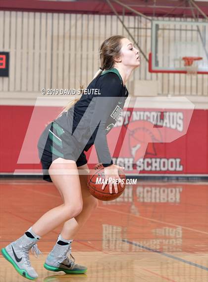 Thumbnail 1 in Biggs vs. Los Molinos (Love of the Game) photogallery.