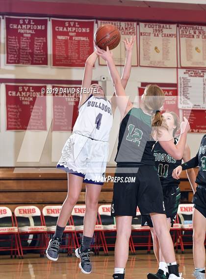 Thumbnail 2 in Biggs vs. Los Molinos (Love of the Game) photogallery.
