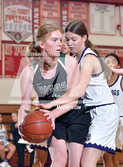 Thumbnail 3 in Biggs vs. Los Molinos (Love of the Game) photogallery.