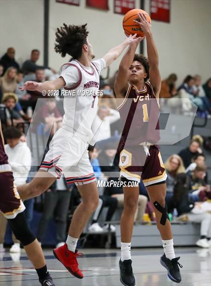 Thumbnail 2 in Valley Christian vs Maranatha photogallery.
