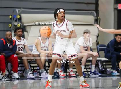 Thumbnail 2 in Valley Christian vs Maranatha photogallery.