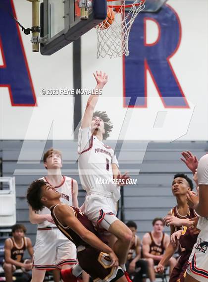 Thumbnail 3 in Valley Christian vs Maranatha photogallery.